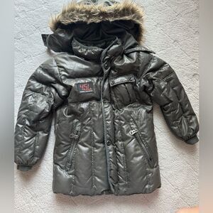 Diesel puffer winter down jacket for boys with removable hood in army green sz 5